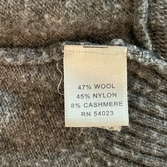 Banana Republic Womens Gray Cardigan Wool Ruffle front sz XS - Picture 3 of 4